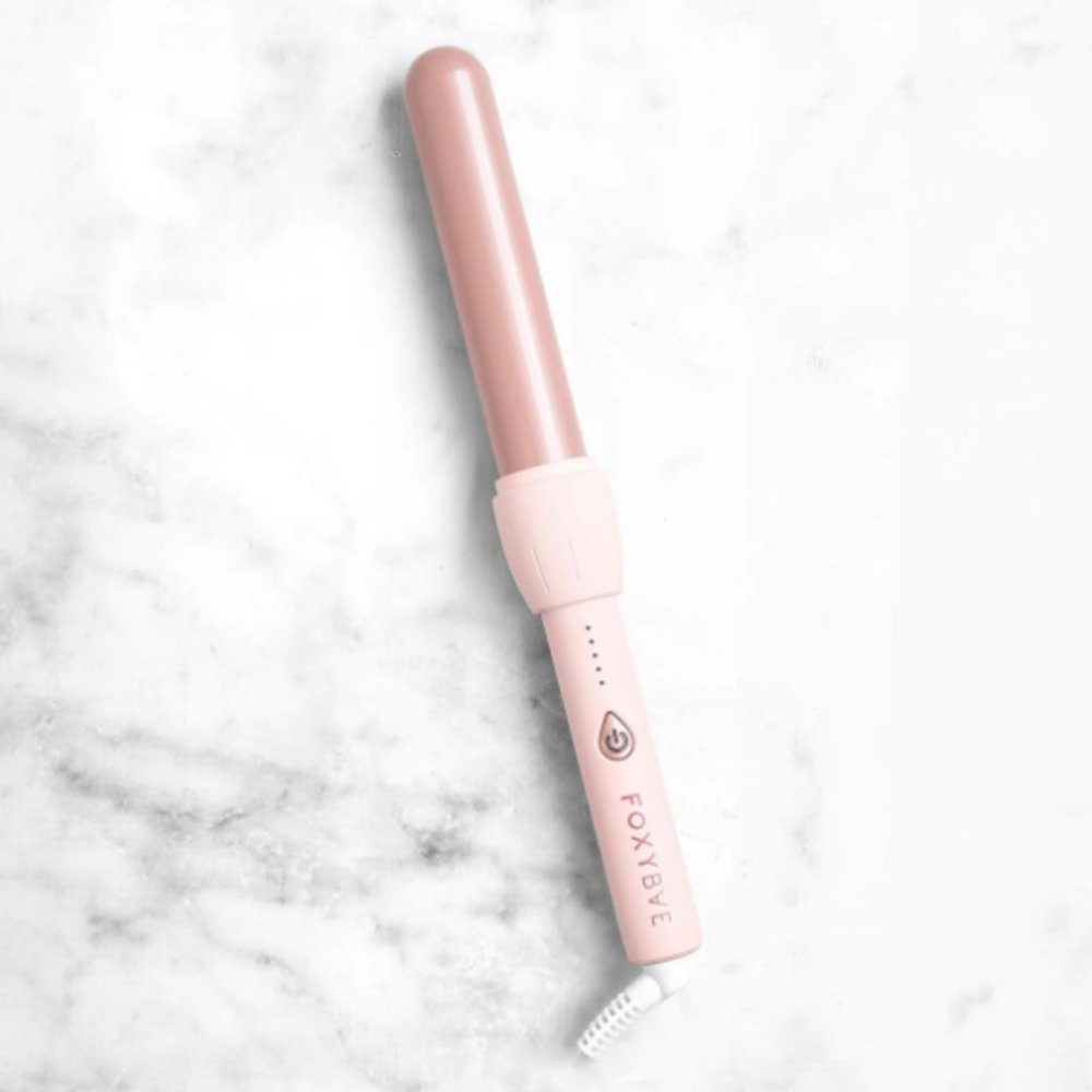 FOXYBAE Blush Curling Wand (1.25 in/32 mm)